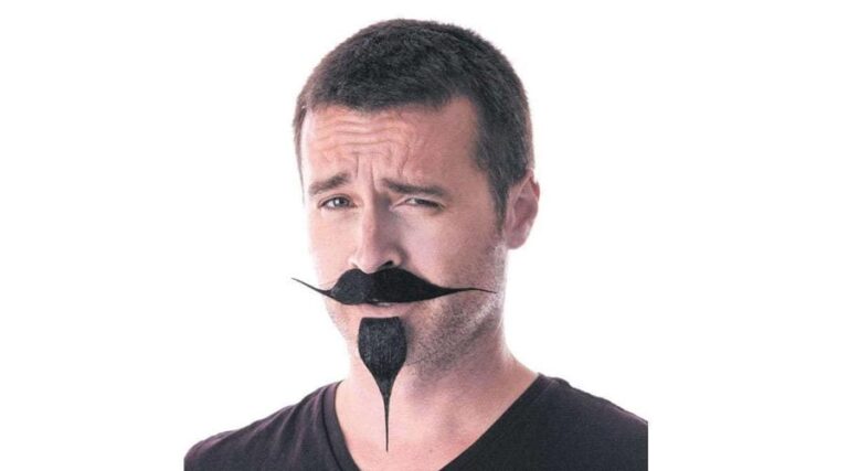 moustache de Mousquetaire